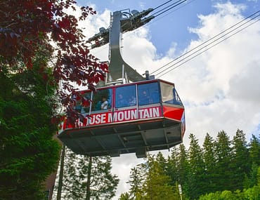 grouse gondola skyride in north vancouver