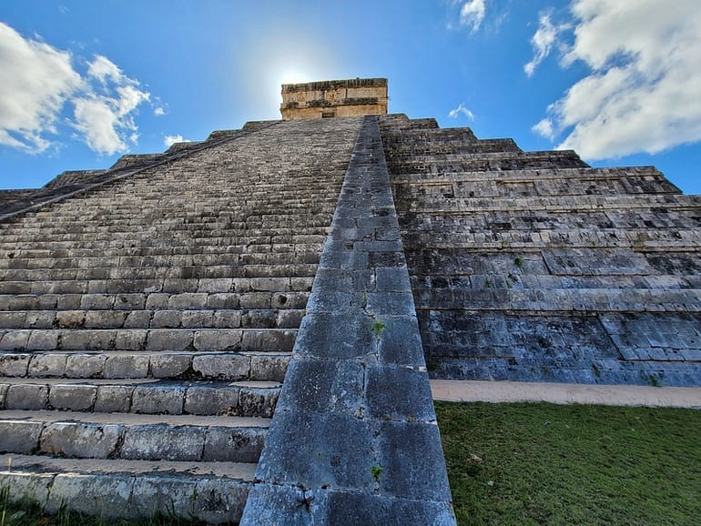 view of El Castillo Pyramid, chichen itza photos